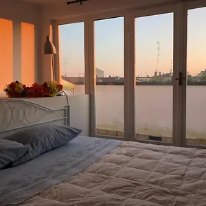 Charming 1-bed In Apartamento