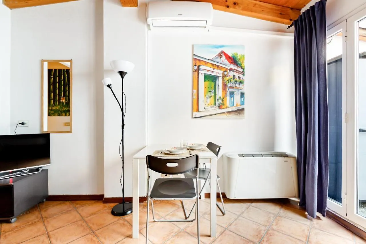 Cosy Studio Corso Lodi & Porta Romana M3 米兰