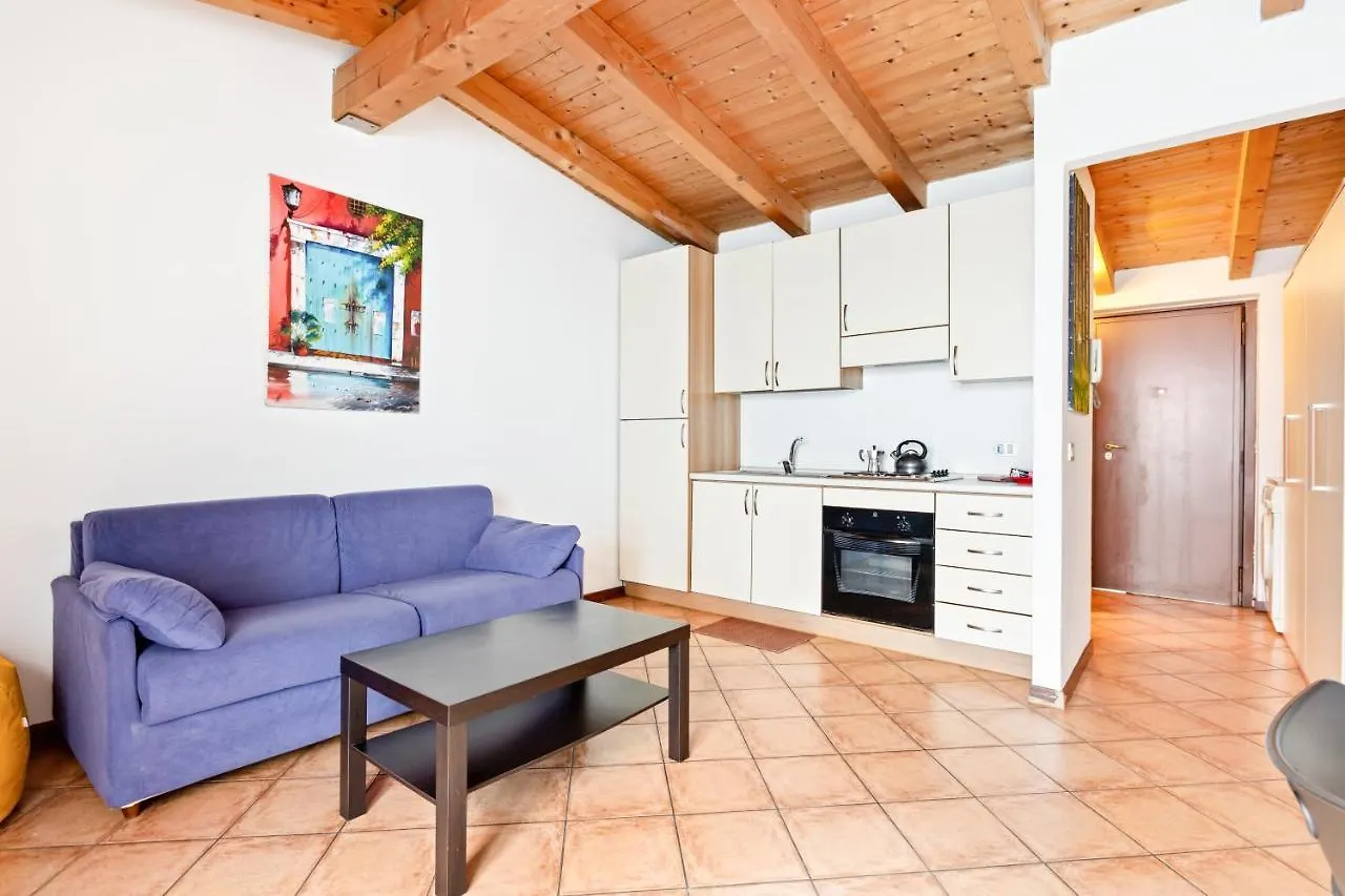 Cosy Studio Corso Lodi & Porta Romana M3 米兰 公寓